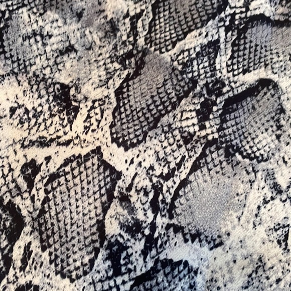 Mini skirt by Wild Ginger - Picture 6 of 6